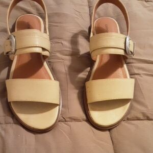 Lucky Brand Tan Sandals